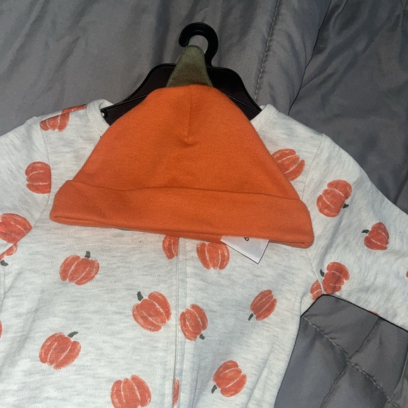 PUMPKIN BABY ONESIE - Picture 3 of 3